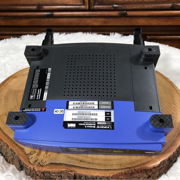 Linksys WRT54G Wireless-G Broadband Router - Picture 6 of 15
